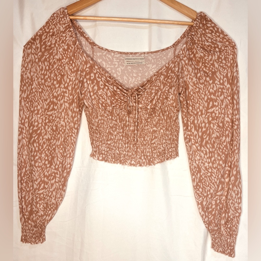 Urban Outfitters Pink Cropped Mid Stomach, Smocked Bodice and Puff Sleeves SizeM